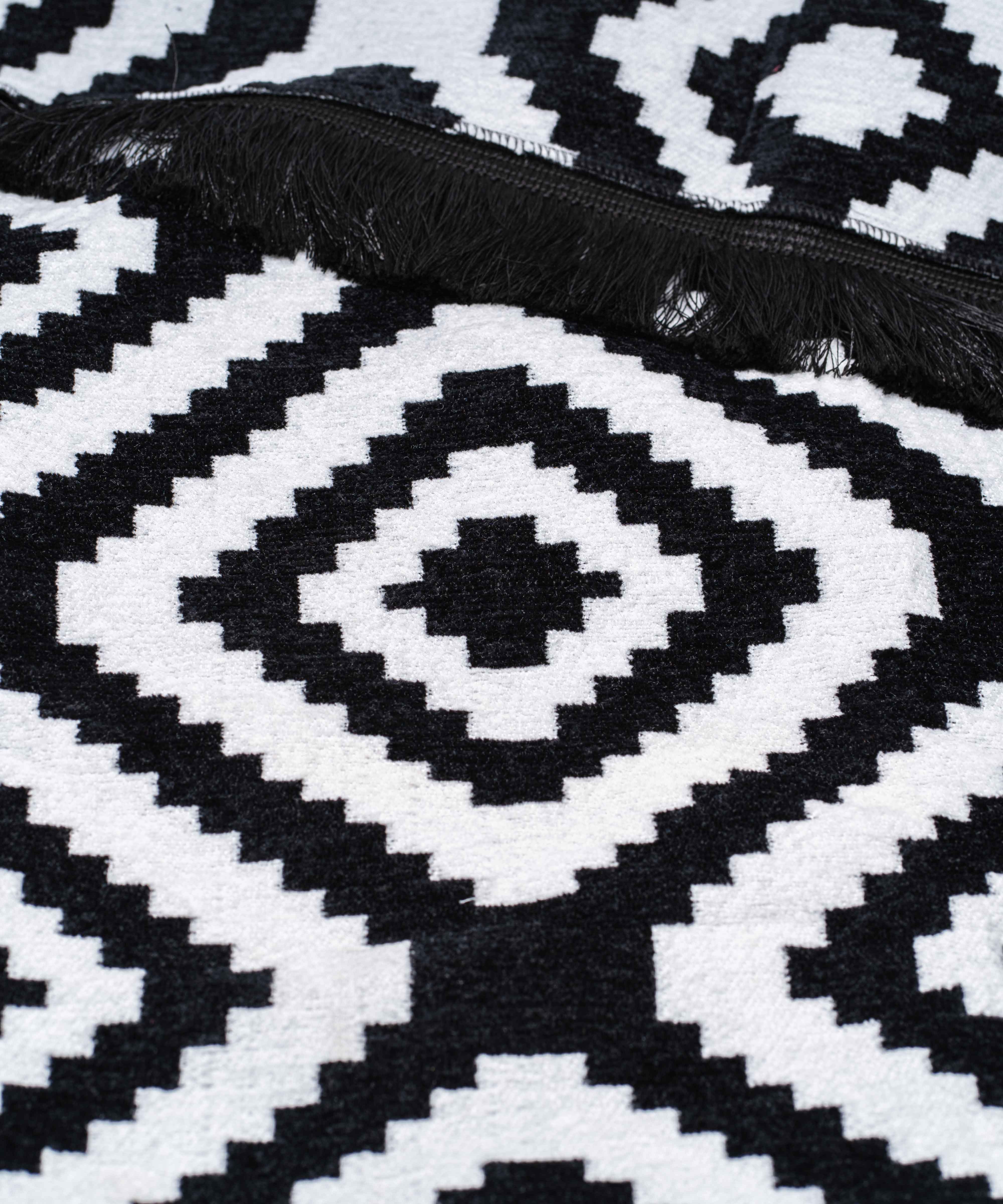 Double-Sided Runner.