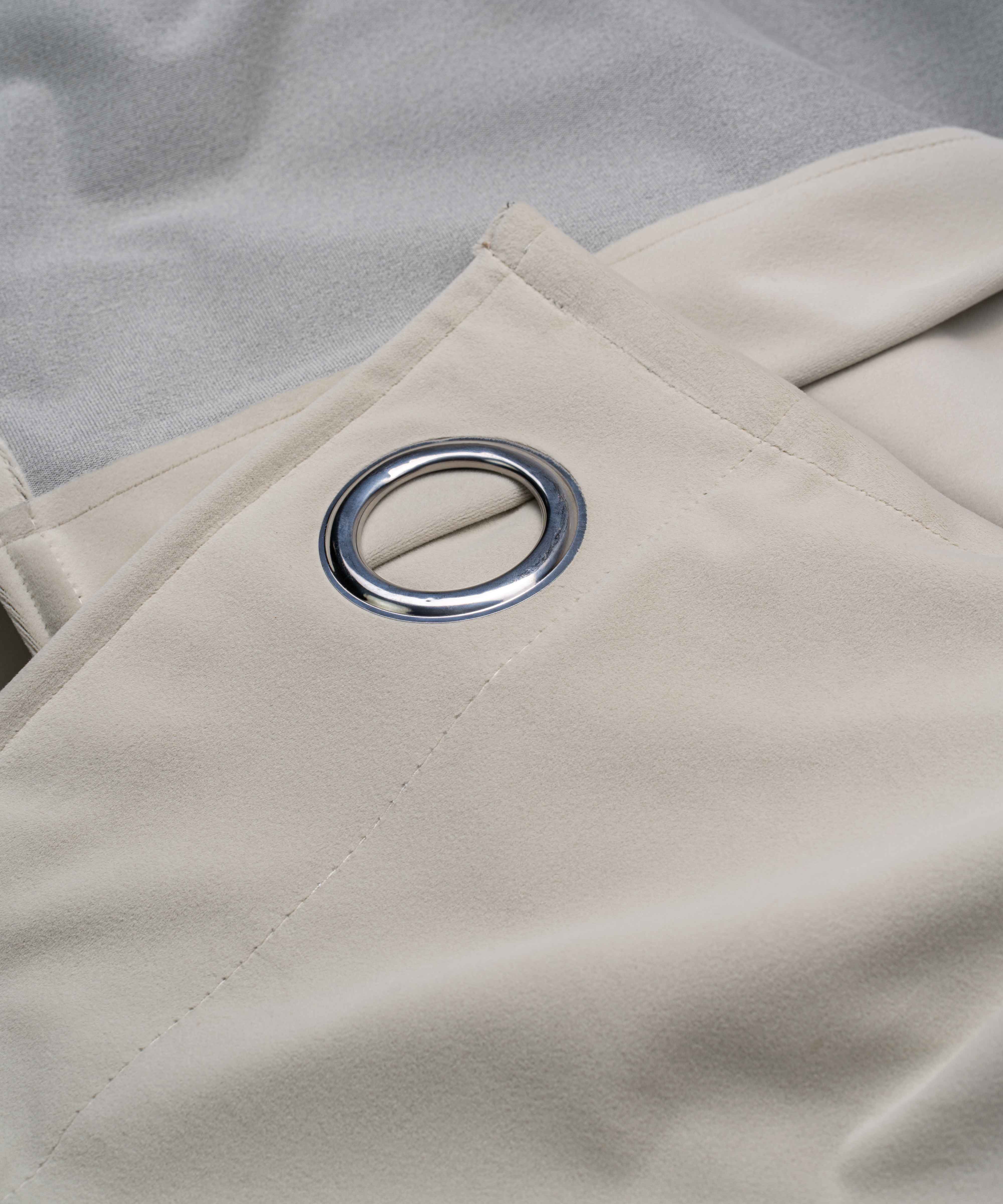 Heavy Velvet Curtains - Light Blocking - Model Tesla