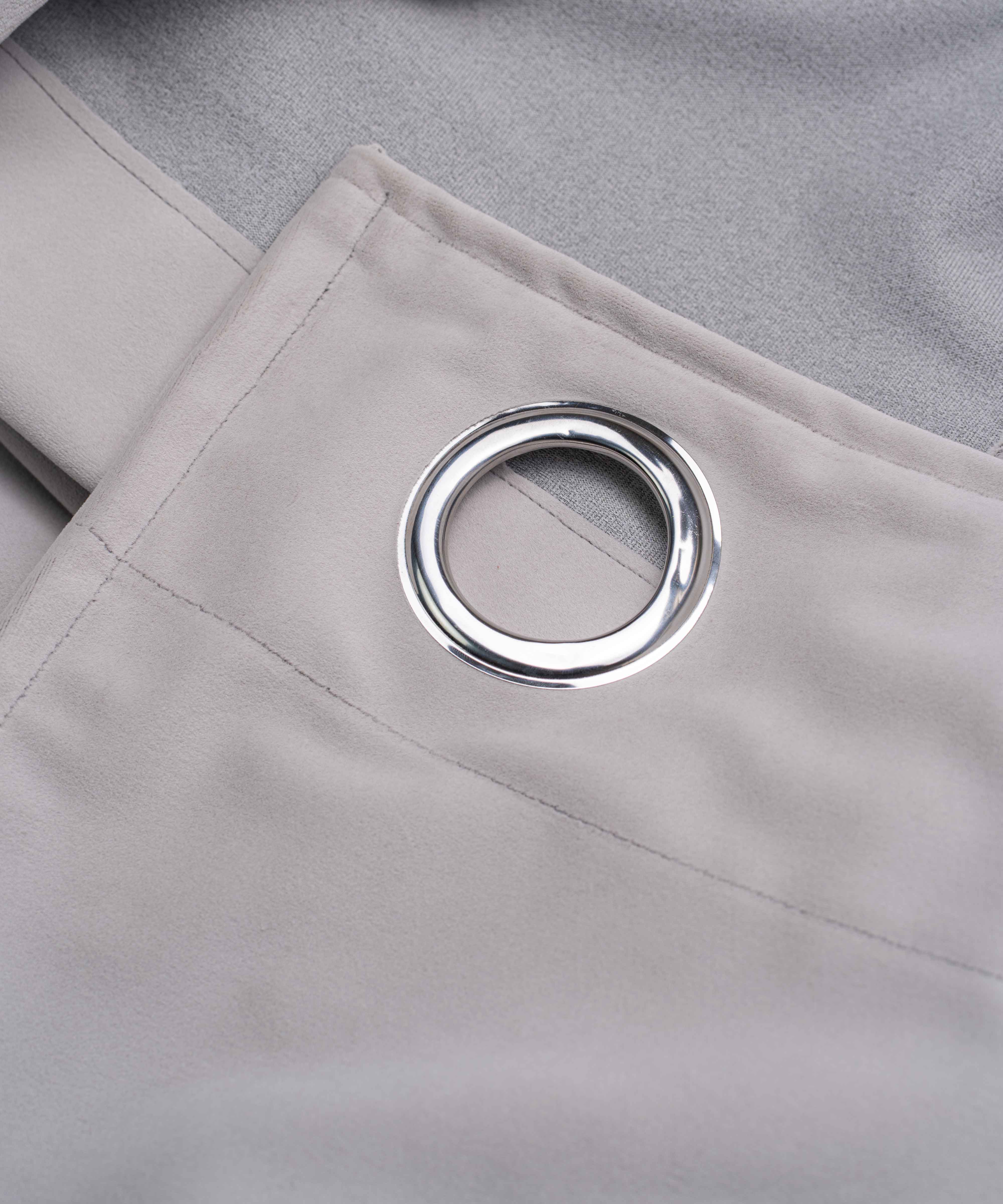 Heavy Velvet Curtains - Light Blocking - Model Tesla