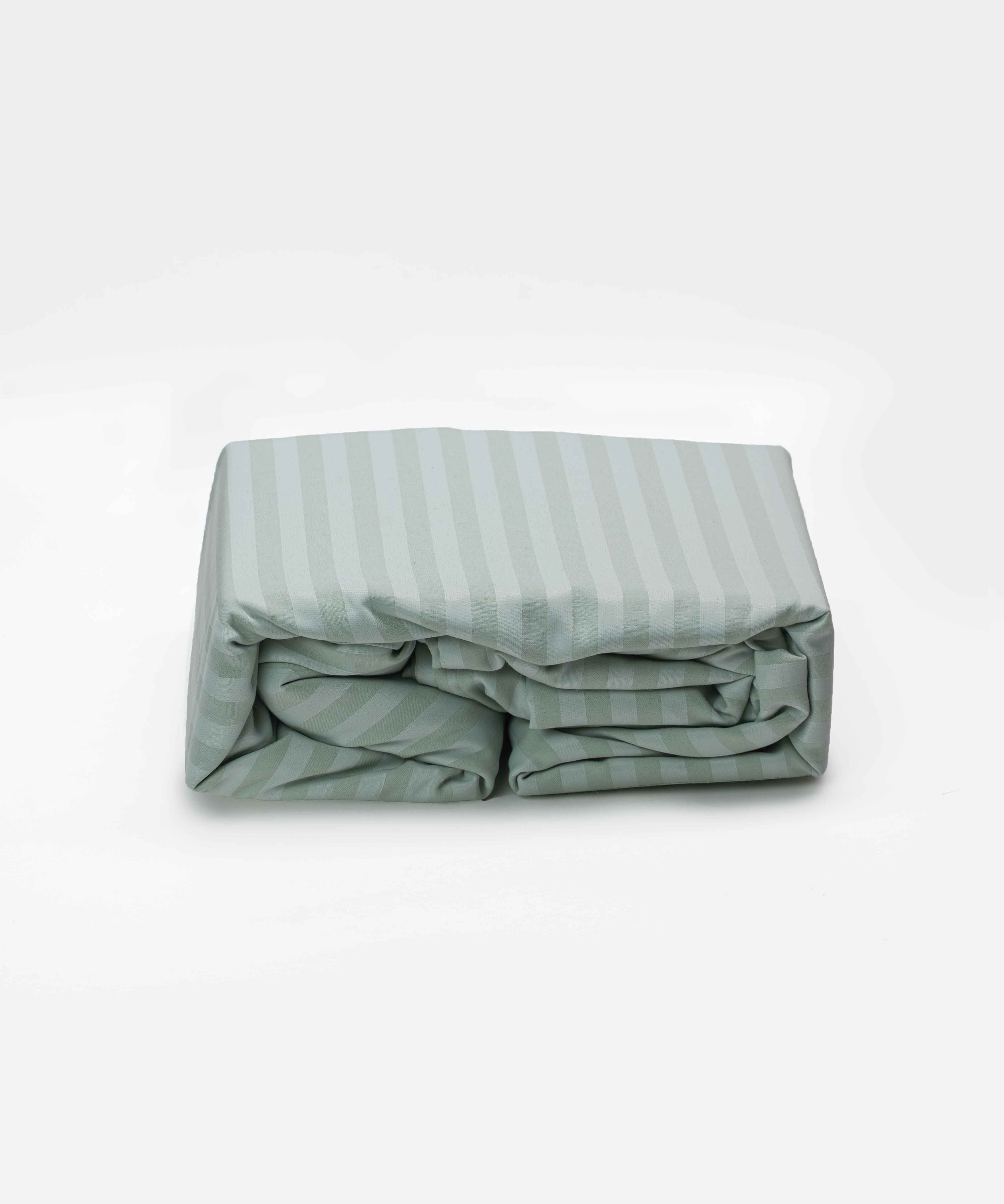 Striped Cotton Fitted Bedsheet (1 Bedsheet + 2 Pillowcases)