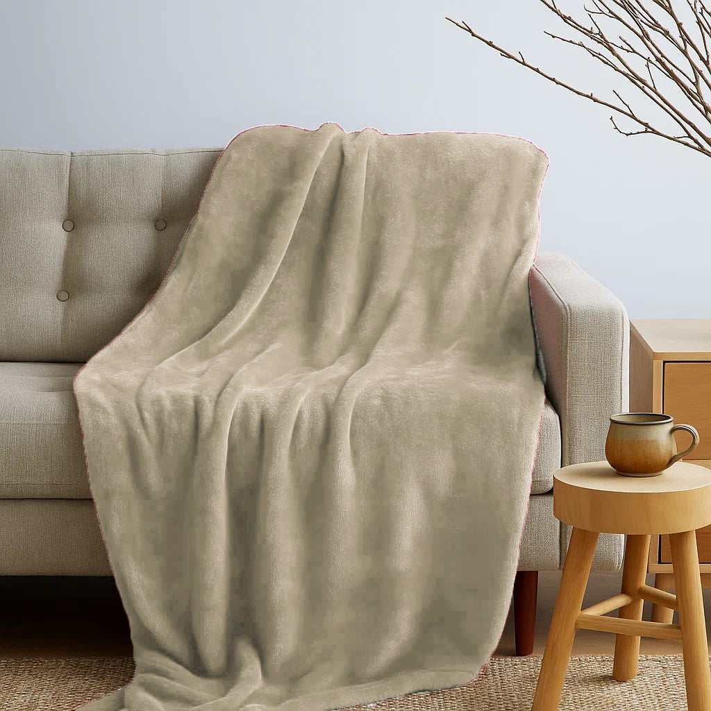 Plain Lilly light blanket