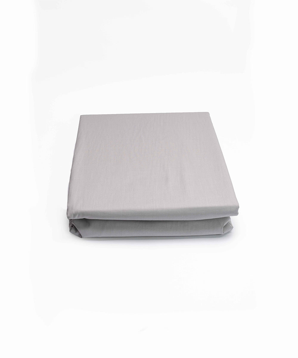 طقم كفر لحاف سادة 300TC (1 كفر لحاف  و 2 كيس وسادة)
