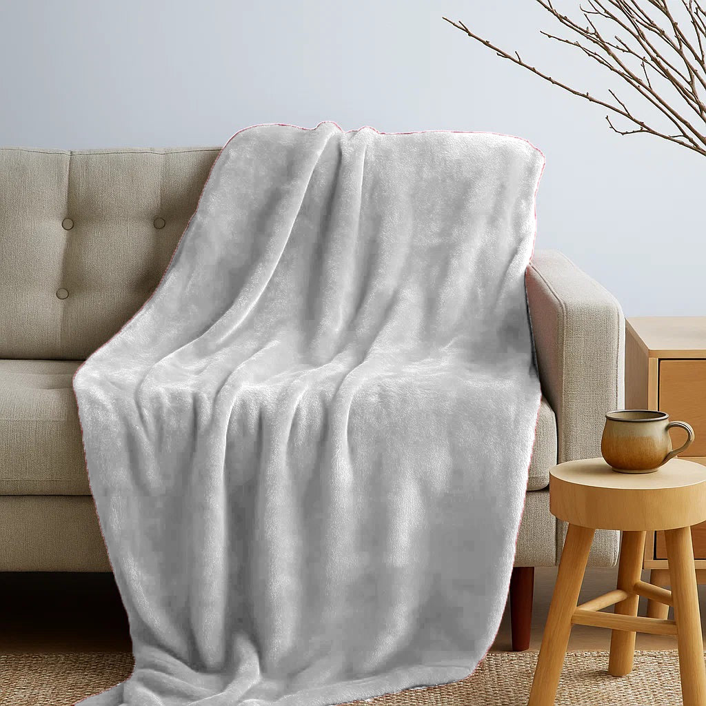 Plain Lilly light blanket